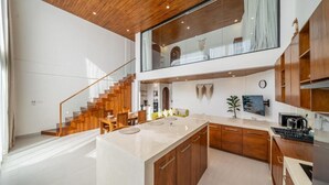 Villa – deluxe, 2 soverom, privat basseng | Eget kjøkken | Kaffetrakter/tekoker, vannkoker og brødrister