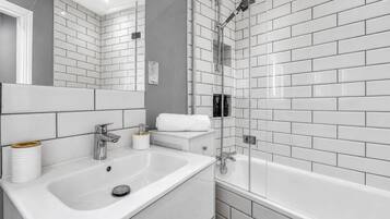 House | 2 bedrooms