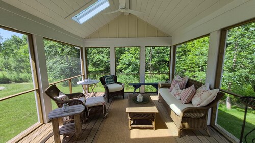 Brand new construction quiet neighborhood fire pit screened porch
