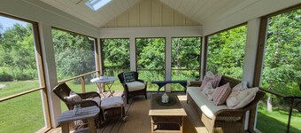 Brand new construction quiet neighborhood fire pit screened porch