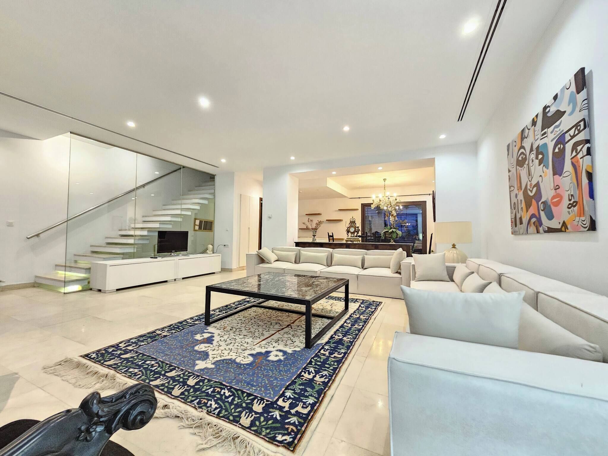 Villa, 5 Bedrooms, Smoking, Balcony | Living room