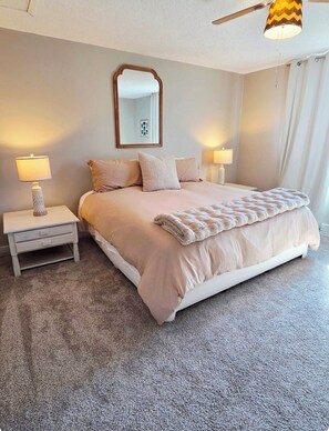 Desk, iron/ironing board, travel cot, Internet