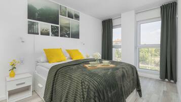 Iron/ironing board, travel cot, WiFi, bed sheets
