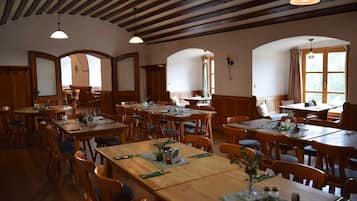 Frühstück, Mittagessen und Abendessen