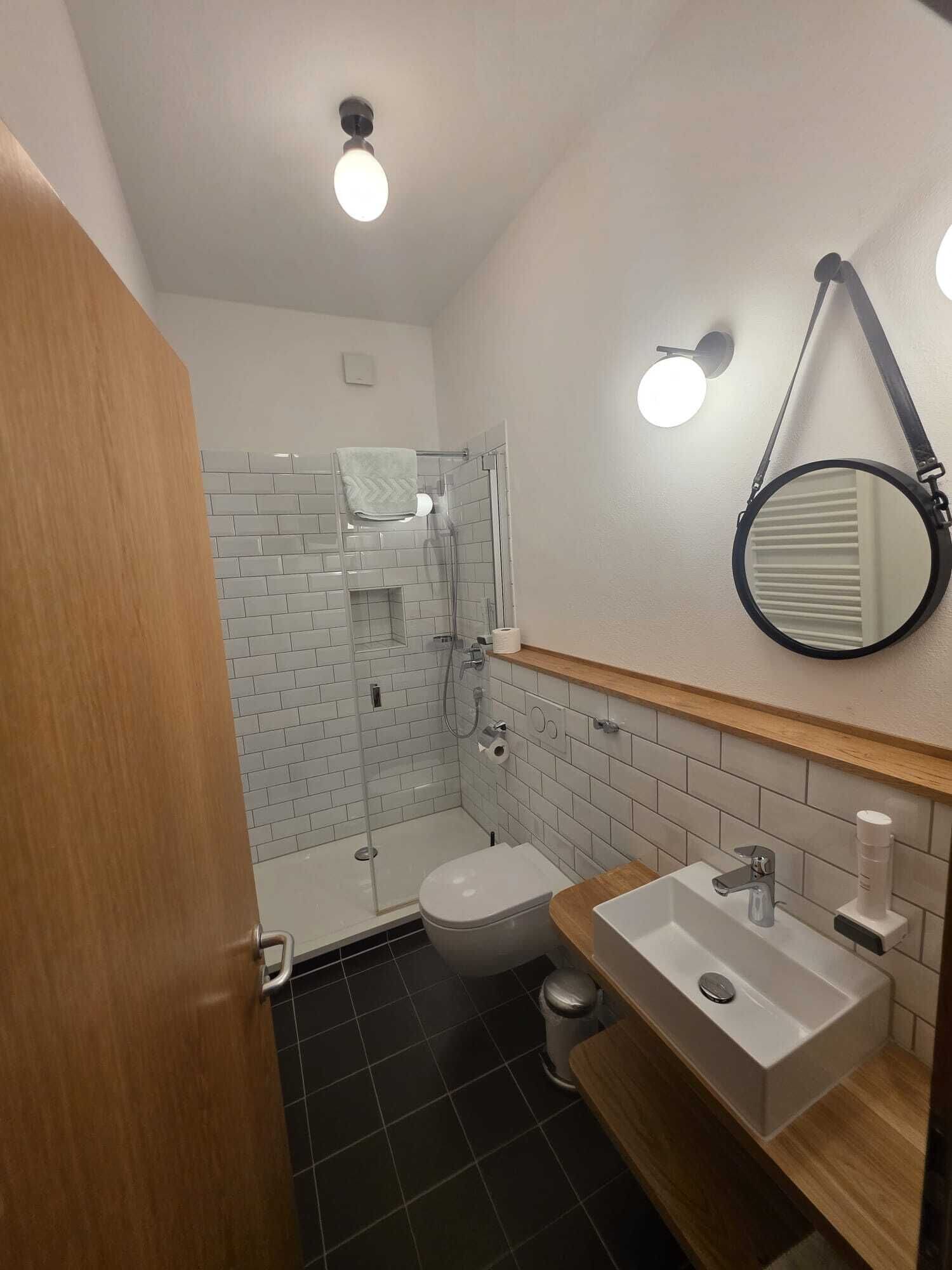 Classic Double Room, Garden View | Bathroom