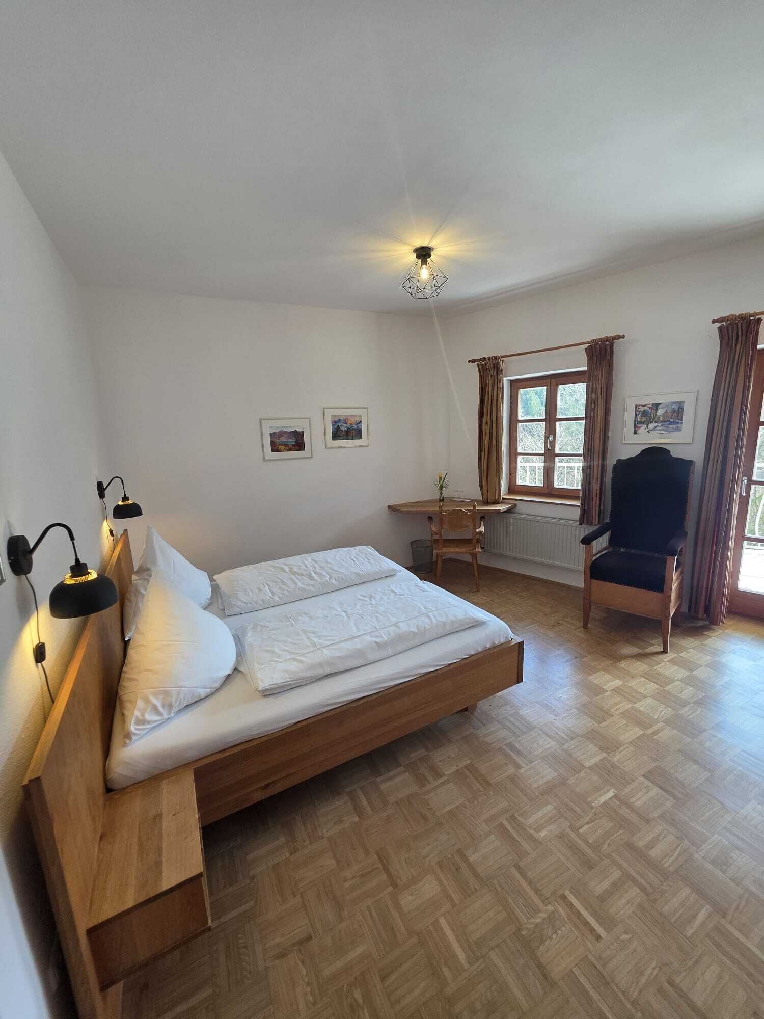 Double Room, Balcony, River View | WiFi (free)