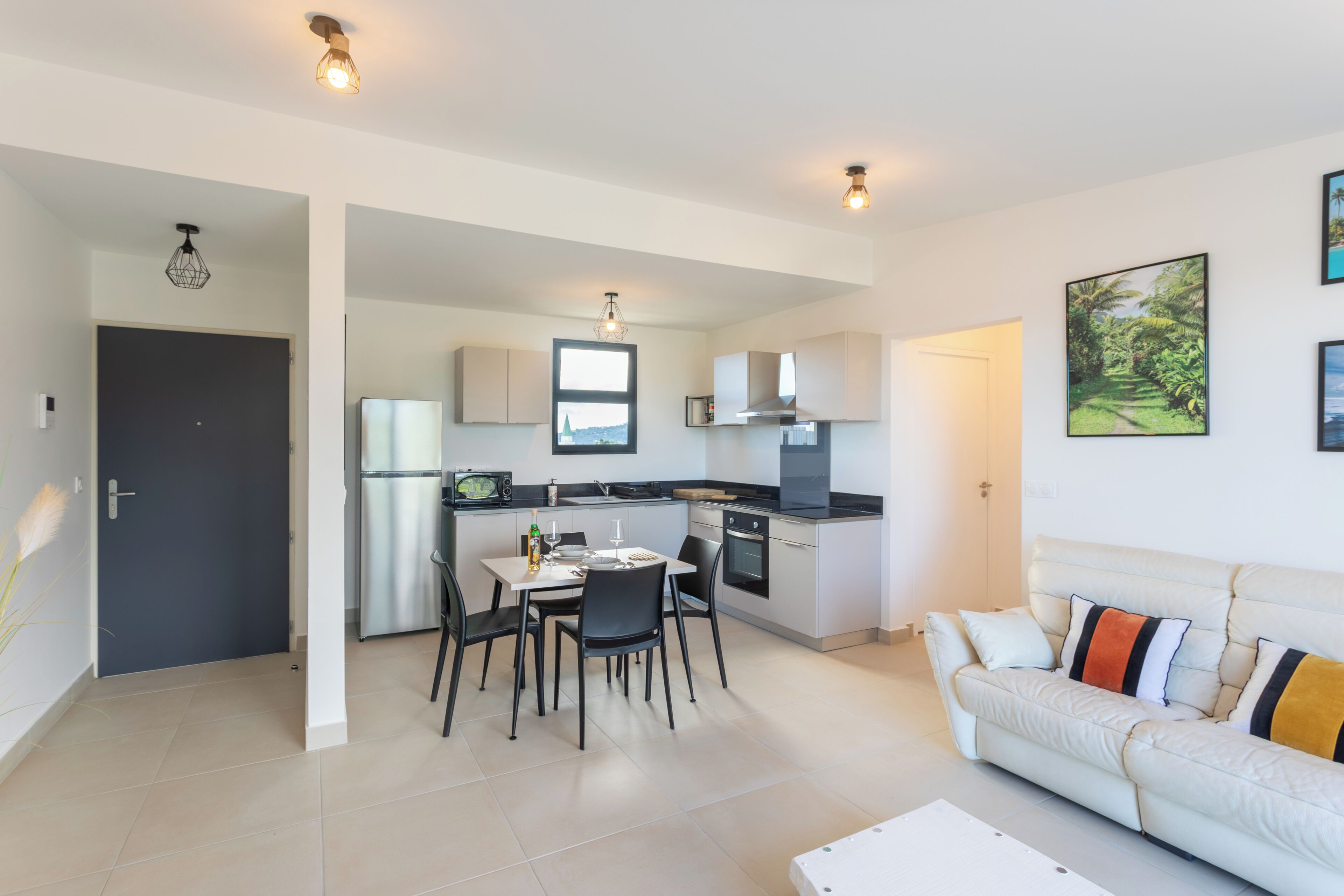 Apartemen Comfort, balkon, pemandangan gunung | Dapur pribadi | Mesin espresso, mesin pembuat kopi/teh, dan ketel listrik