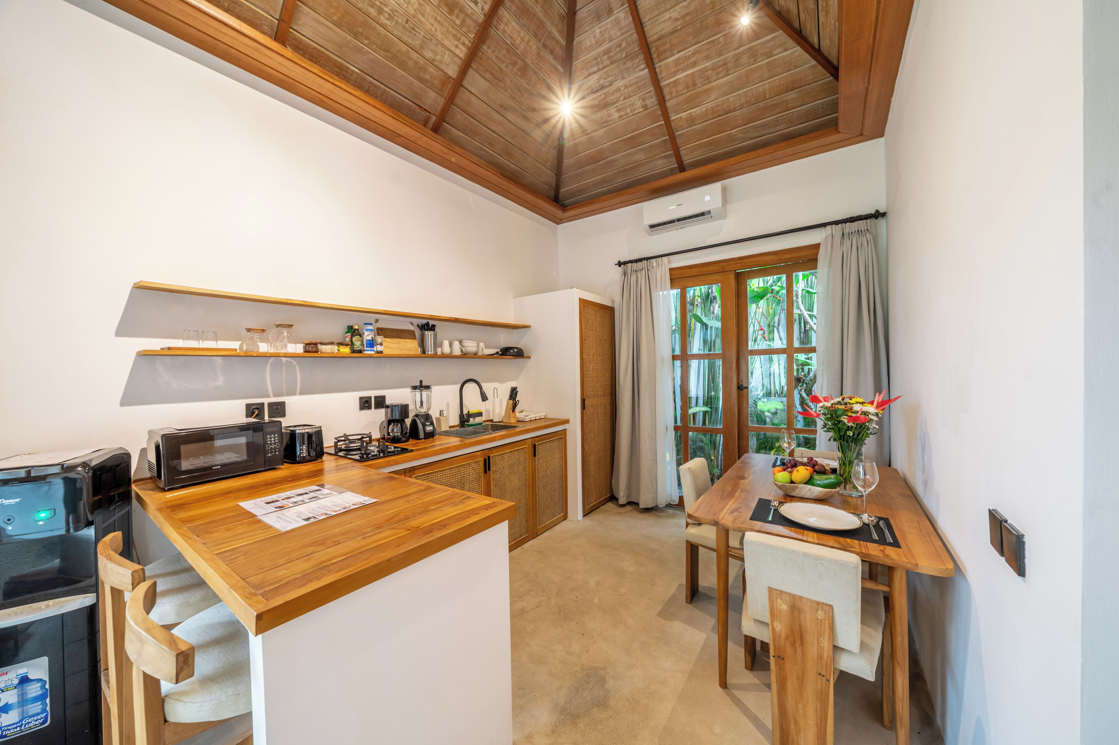 Luxury Villa, Pool View | Private kitchen