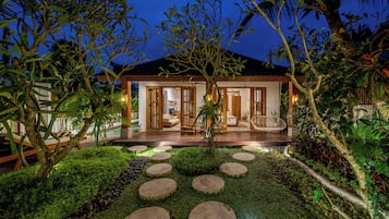 Luxury Villa, Pool View | Terrace/patio