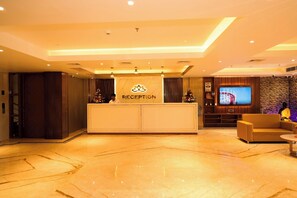 Lobby - Briddhishree Palace (Guwahati)