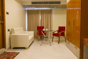 Luxury Suite, City View | Interior - Briddhishree Palace (Guwahati)