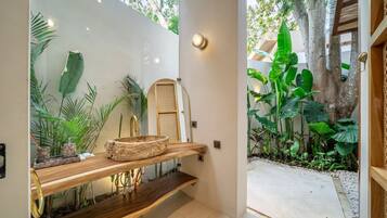 Villa de lujo, 3 habitaciones, alberca privada | Interior