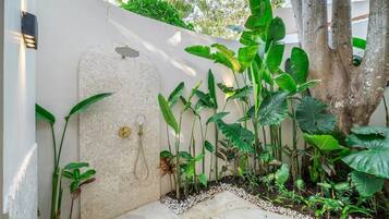 Luxury Villa, 3 Bedrooms, Private Pool | Property grounds