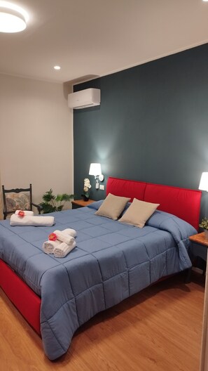 Room - The House of Empress Constance apartment near the Zisa (Palermo)