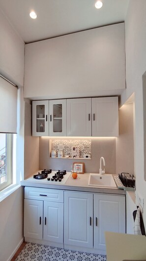 Private kitchen - The House of Empress Constance apartment near the Zisa (Palermo)