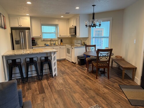 Prime location and serene getaway in central Houston