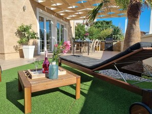Outdoor dining - Villa Sunset Medulin with sea view & sun terrace (Medulin)