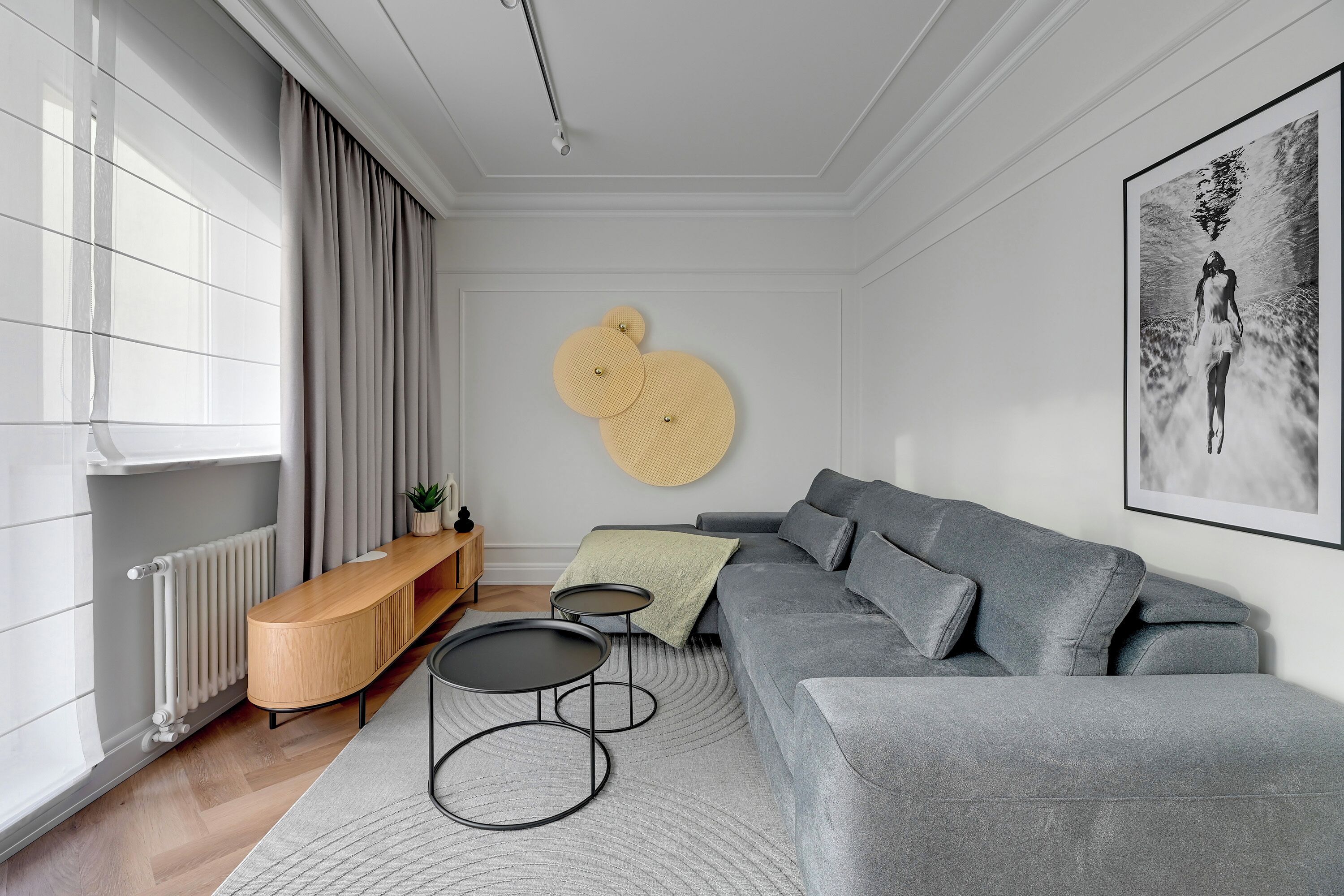 Deluxe Apartment, Balcony, Courtyard View | Living area