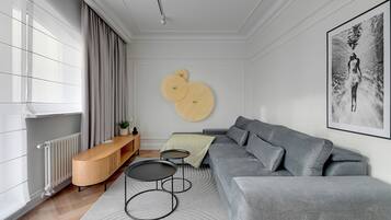 Deluxe Apartment, Balcony, Courtyard View | Living area