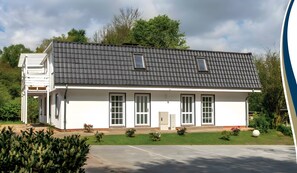 Exterior - Apartment 'WE14 EG Links Hinten' with Private Terrace and Wi-Fi (Putbus)