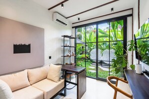 Luxe villa, uitzicht op zwembad | Woonruimte
