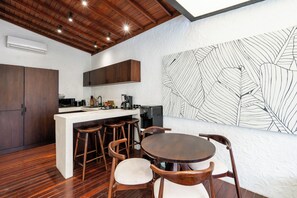 Luxury Villa, Pool View | Dining - Villa Oasis (Ubud)