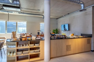 Desayuno buffet todos los días (con cargo)