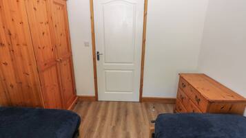 2 bedrooms, individually decorated, individually furnished, free WiFi