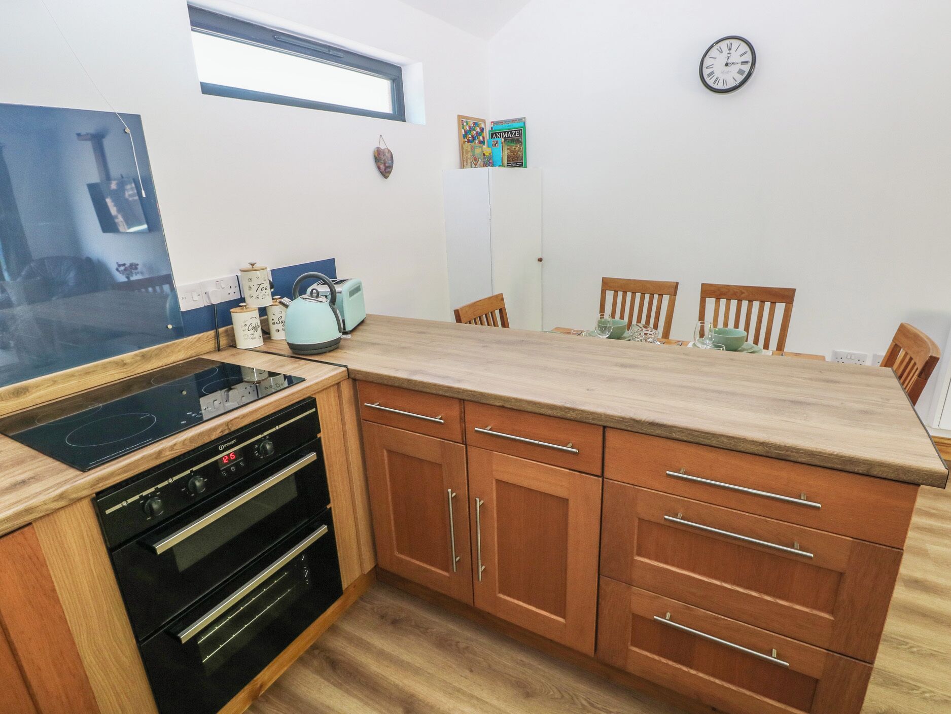 Dishwasher, cookware/dishes/utensils