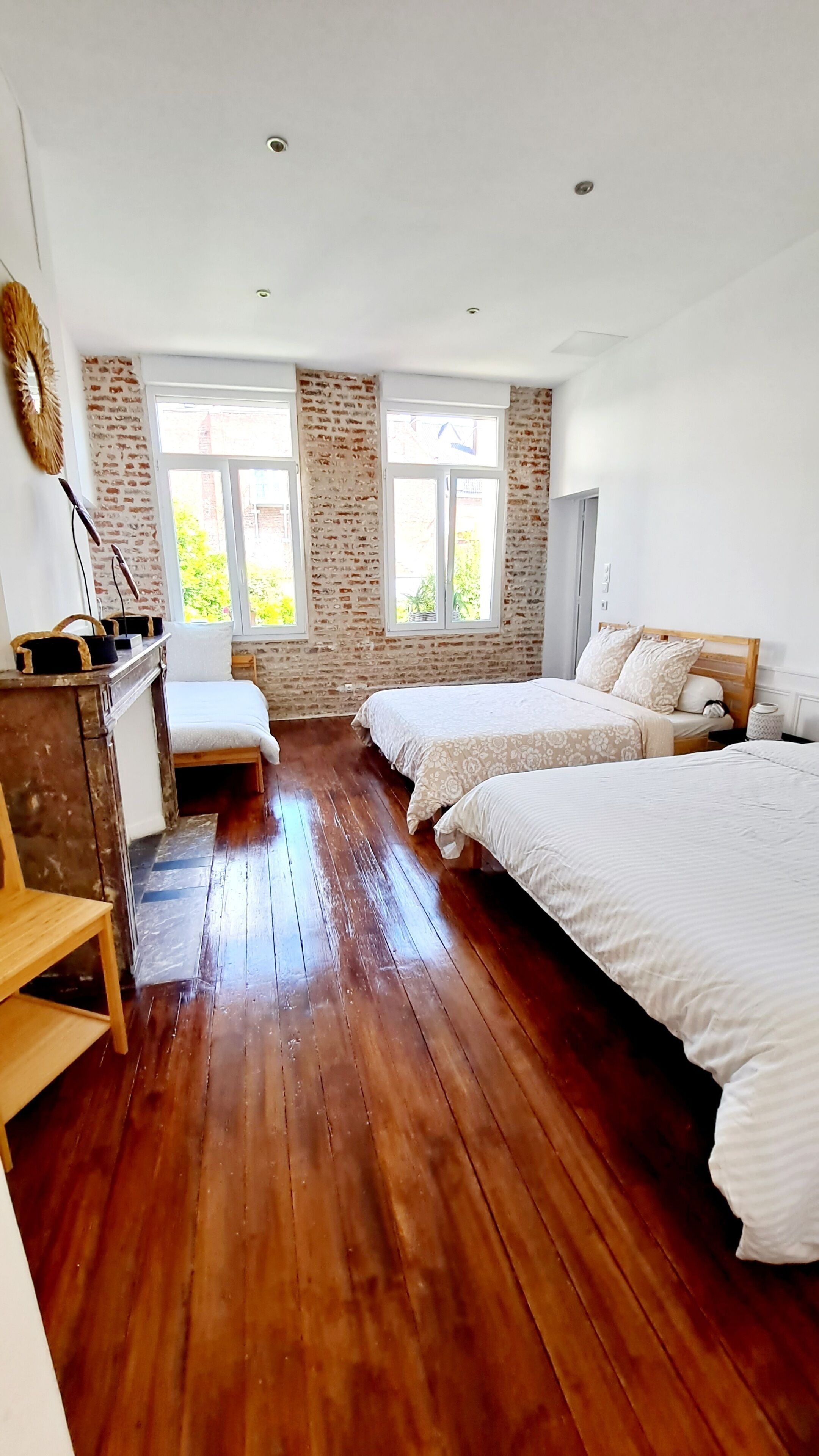2 bedrooms, WiFi, bed sheets