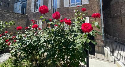 Spacious Quiet Studio • Fully Equipped • Amiens Centre • 5-min Walk to Station • Parking on Site