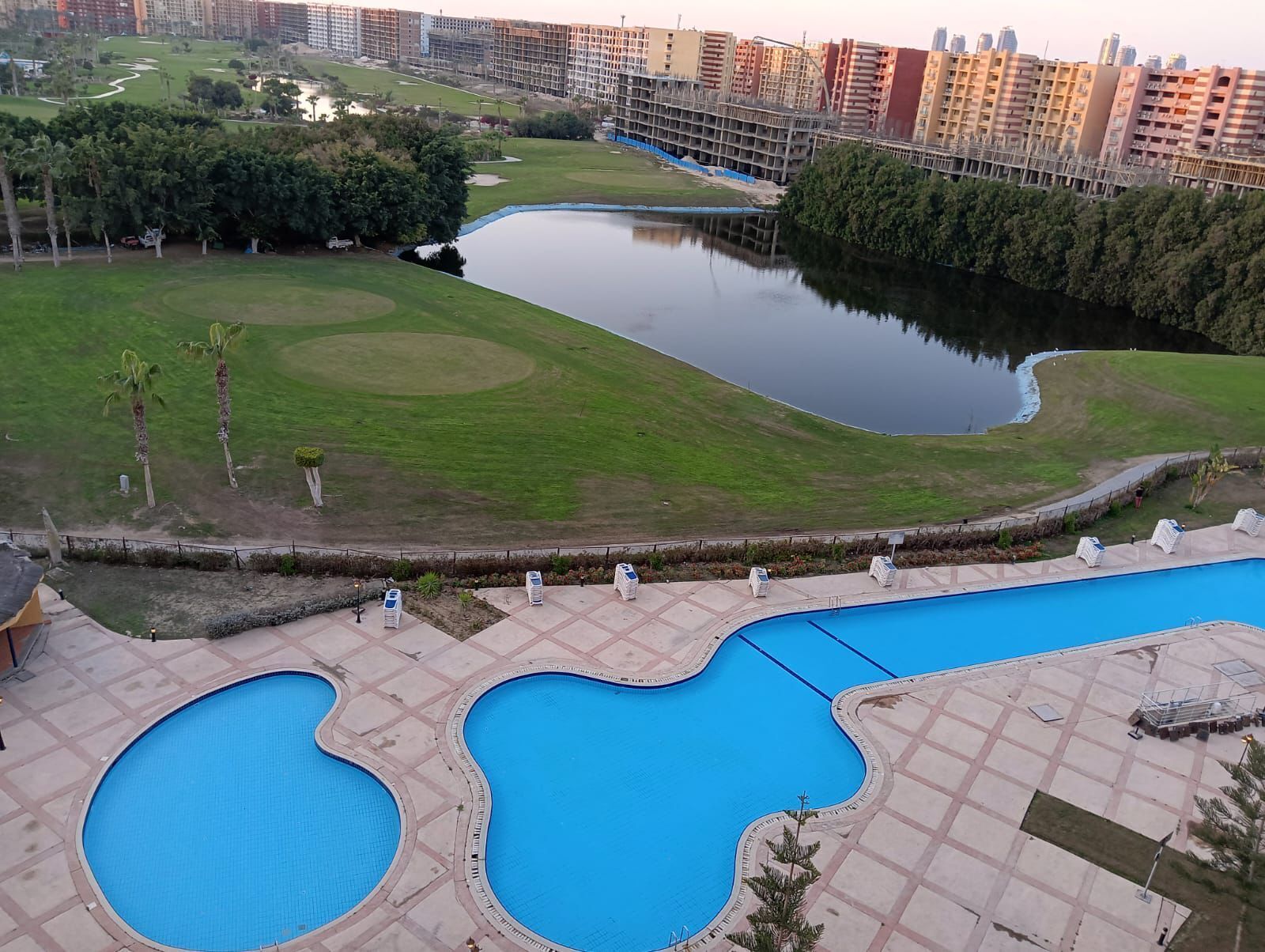 Piscina interna, piscina externa