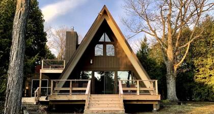 Goathaus | Iconic A-Frame with Bay Views