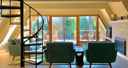 Goathaus | Iconic A-Frame with Bay Views