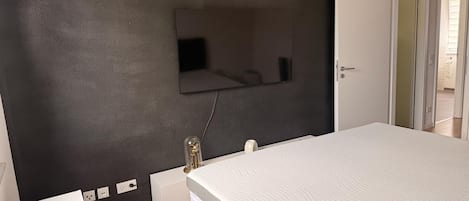 3 室のベッドルーム、アイロン / アイロン台、旅行用ベビーベッド、WiFi (無料)