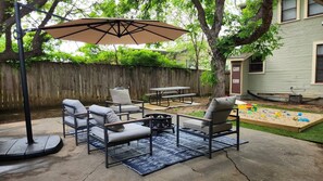 Terrace/patio - Family-Friendly Stay A Happy Getaway! (San Antonio)