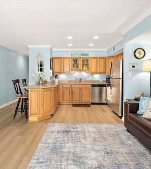 Coffee/tea maker, fridge, microwave, oven - Outrigger 210 (Ocean City)