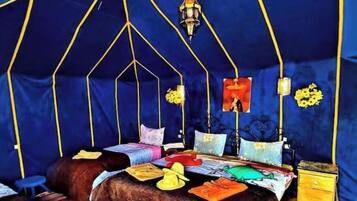 20 bedrooms, iron/ironing board, WiFi, bed sheets