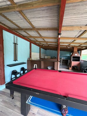 Game room - Pousada Charlie Brown  (Garopaba)