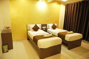 Standard Double Room, City View | Spa - Hotel Sanket Inn Pune (PUNE)