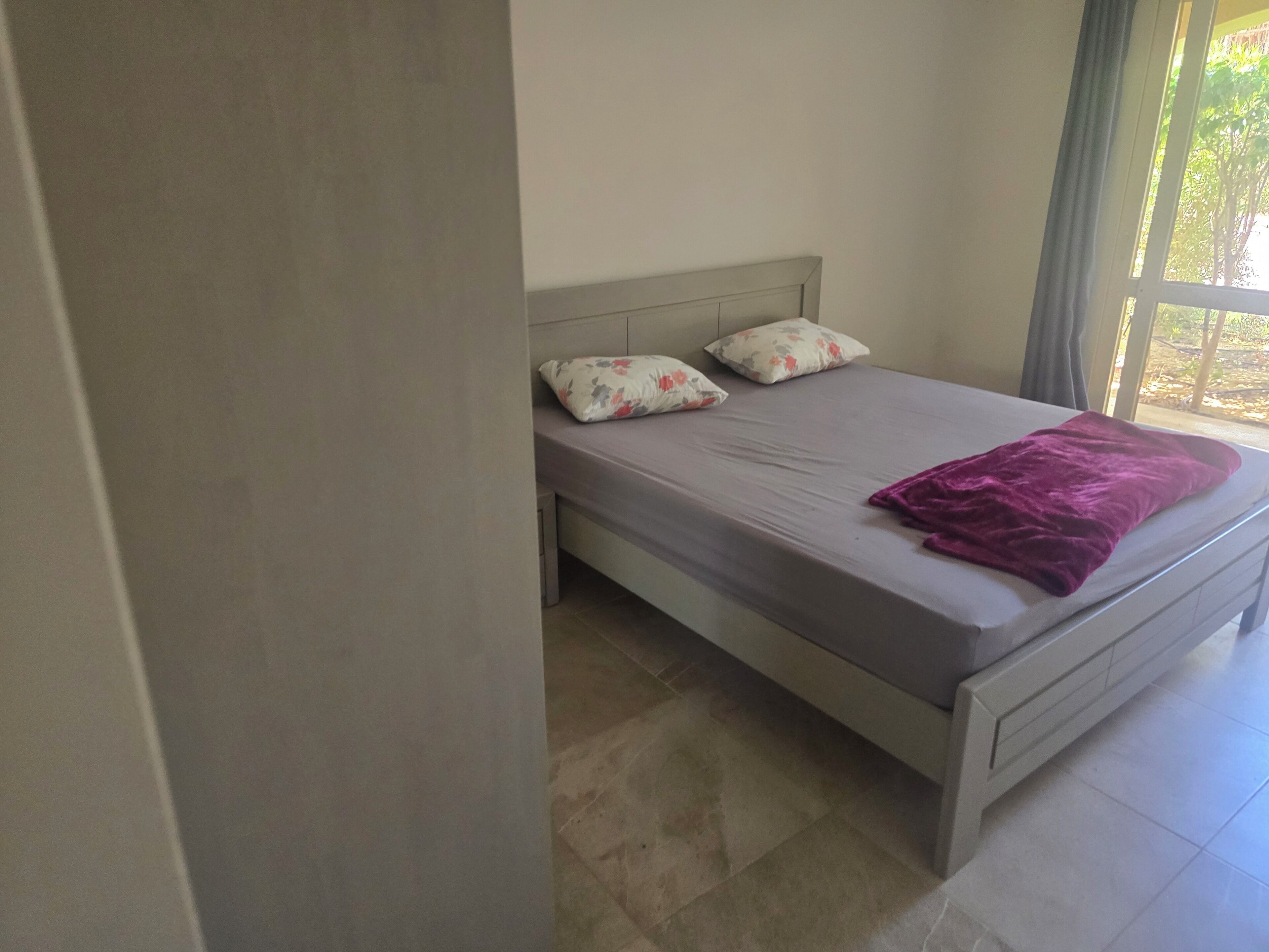 3 bedrooms, bed sheets