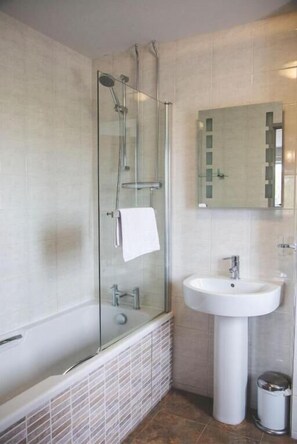 Chambre quadruple familiale | Salle de bain