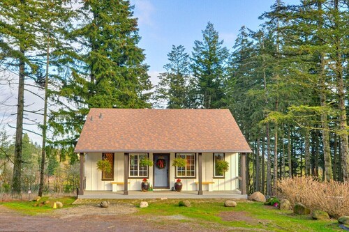 Wine Country Horse Farm Cabin Near Wineries!