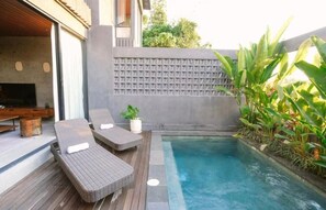 Outdoor pool - Luxury 3BR Townhouse (Badung)