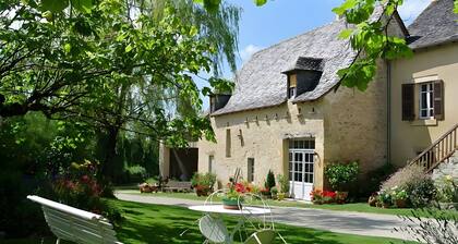 Chambre dâhĂŽtes « La Grange De La Bonaurie - Sienne » avec terrasse et jardin partagĂ©s, Wi-Fi