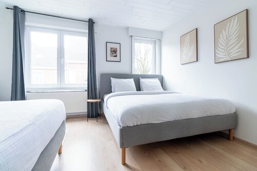 Holiday Home - Ideal Families Ground Floor Bedroom