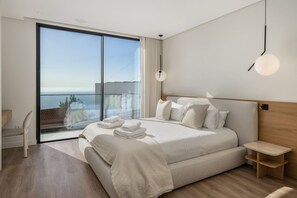 Room - Superb modern villa with pool in Calheta|Amani (Arco Da Calheta)