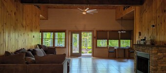 Spacious Home on Salmon Lake