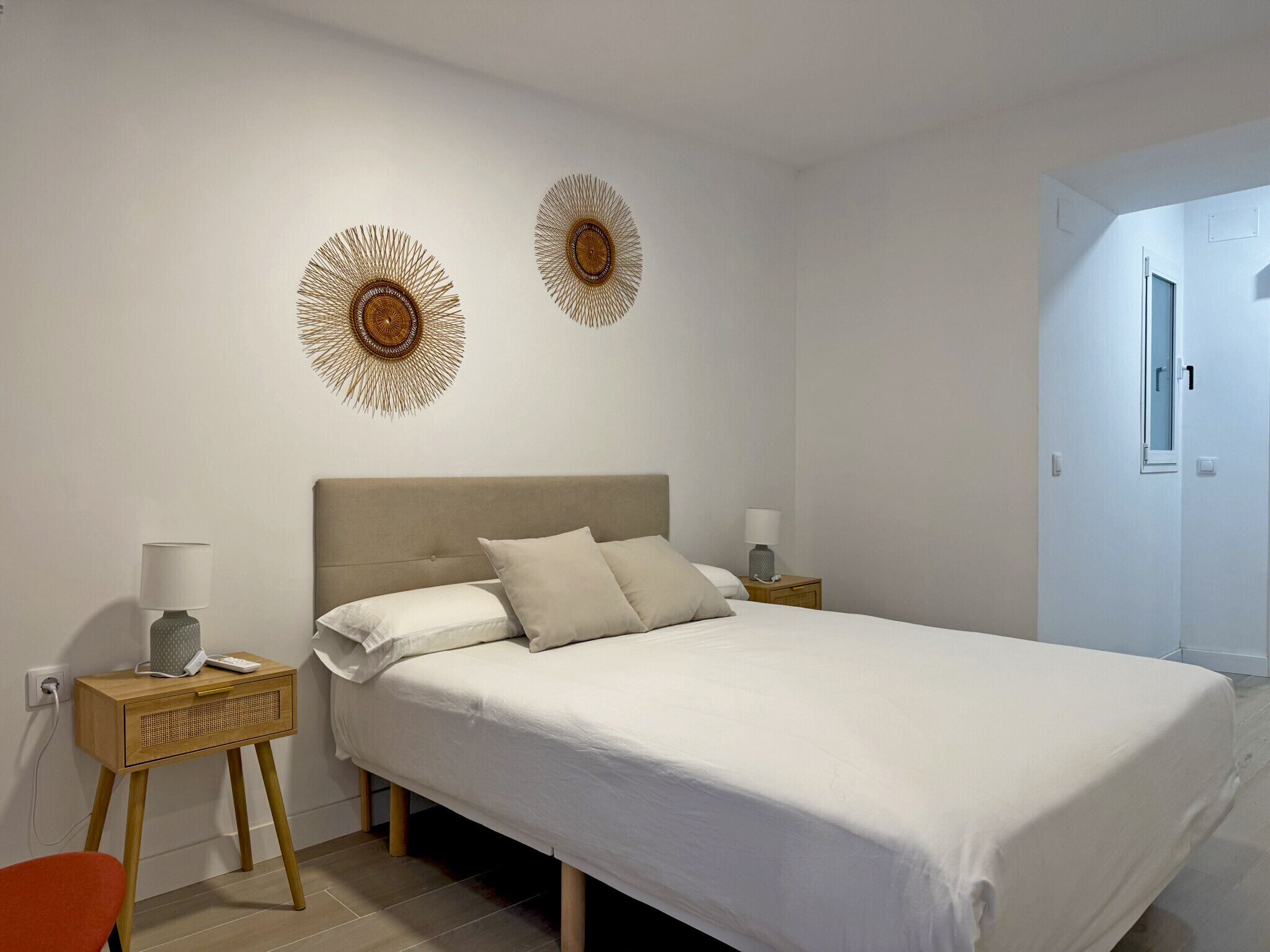 Free WiFi, bed sheets