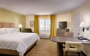 Room - Candlewood Suites Plano East by IHG (Plano)